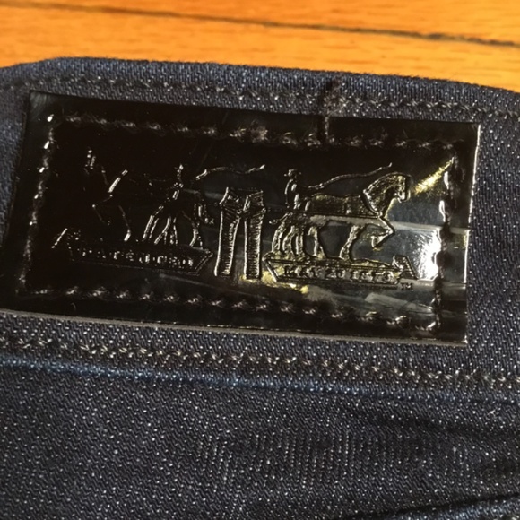 Levi's high rise skinny jeans NWT Bkack 28 - Picture 11 of 15